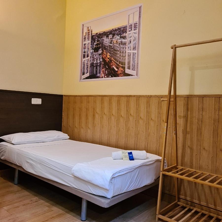 Hostal Oporto Madrid Kültér fotó