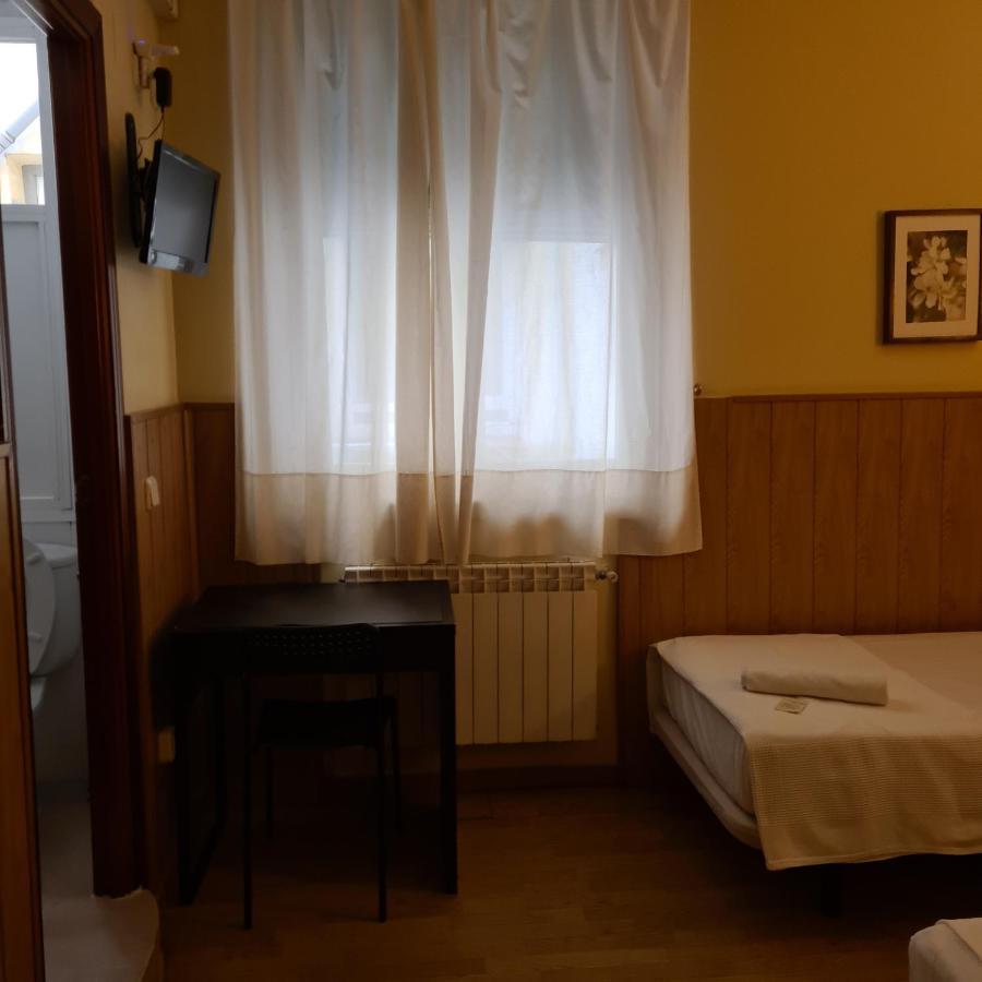 Hostal Oporto Madrid Kültér fotó