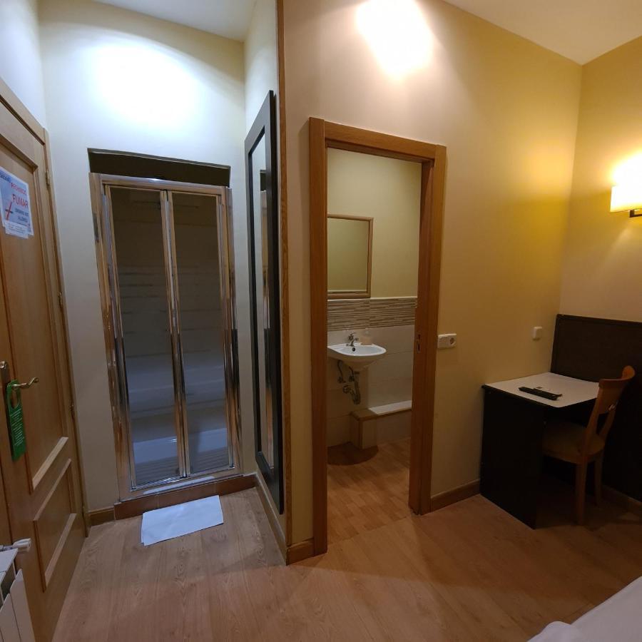 Hostal Oporto Madrid Kültér fotó