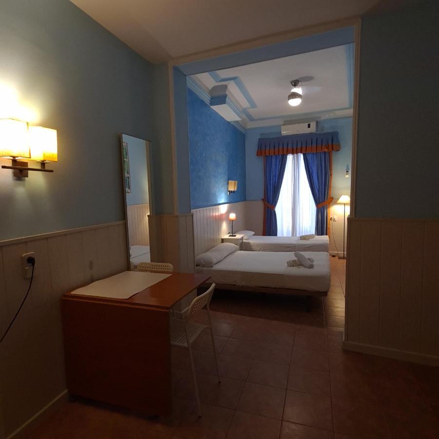 Hostal Oporto Madrid Kültér fotó